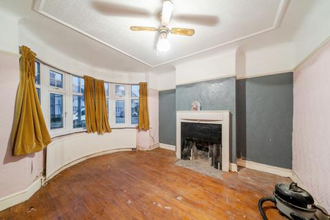 3 bedroom semi-detached house for sale, Formby Avenue, Stanmore