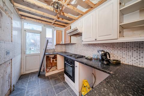 3 bedroom semi-detached house for sale, Formby Avenue, Stanmore