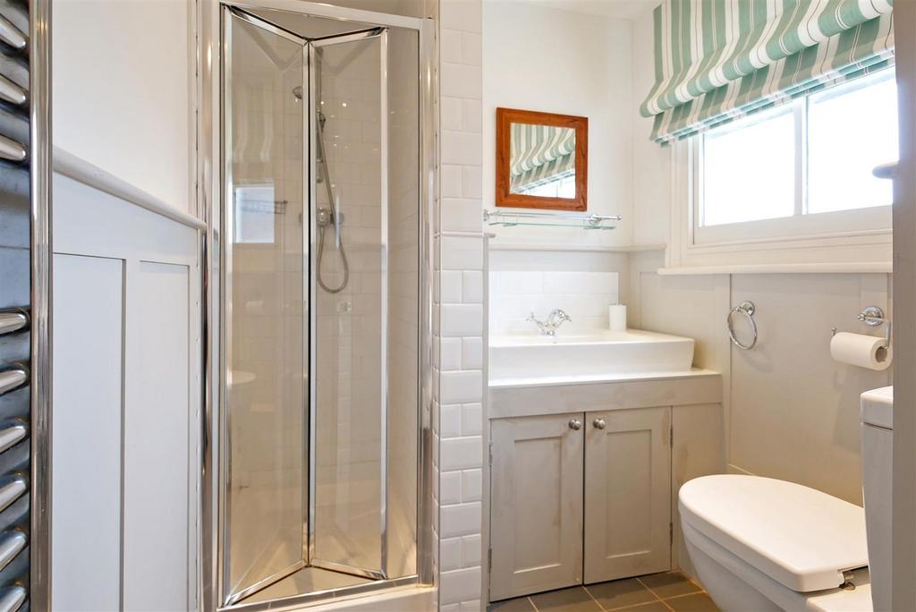 Shower Room.jpg