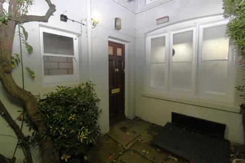 undefined, High Street, Whitstable