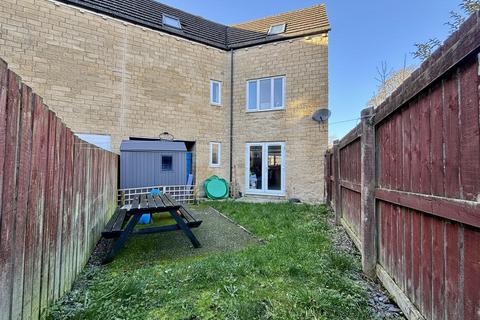 undefined, Pippin Court, Halifax HX2