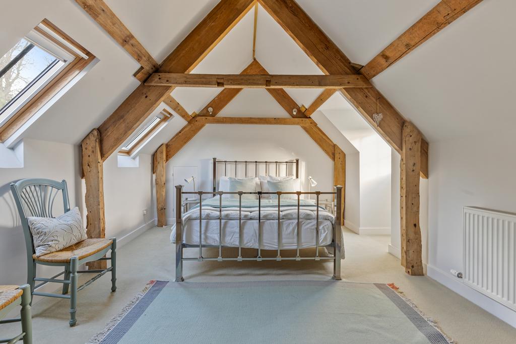 A25 - Lower East Farmhouse Easton - 251110