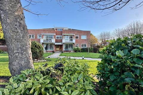 2 bedroom apartment for sale, The Hayes  Westbourne Road Southport PR8 2HZ