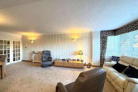 2 bedroom apartment for sale, The Hayes  Westbourne Road Southport PR8 2HZ