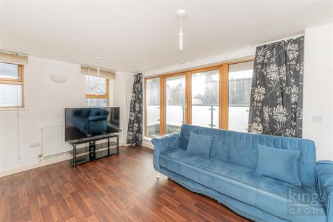 1 bedroom flat for sale, Hampden Lane, London