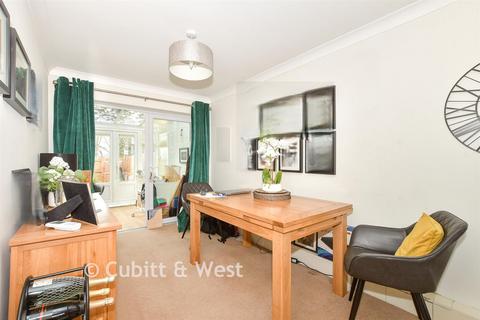 3 bedroom end of terrace house for sale, Cleveland Gardens, Burgess Hill, West Sussex