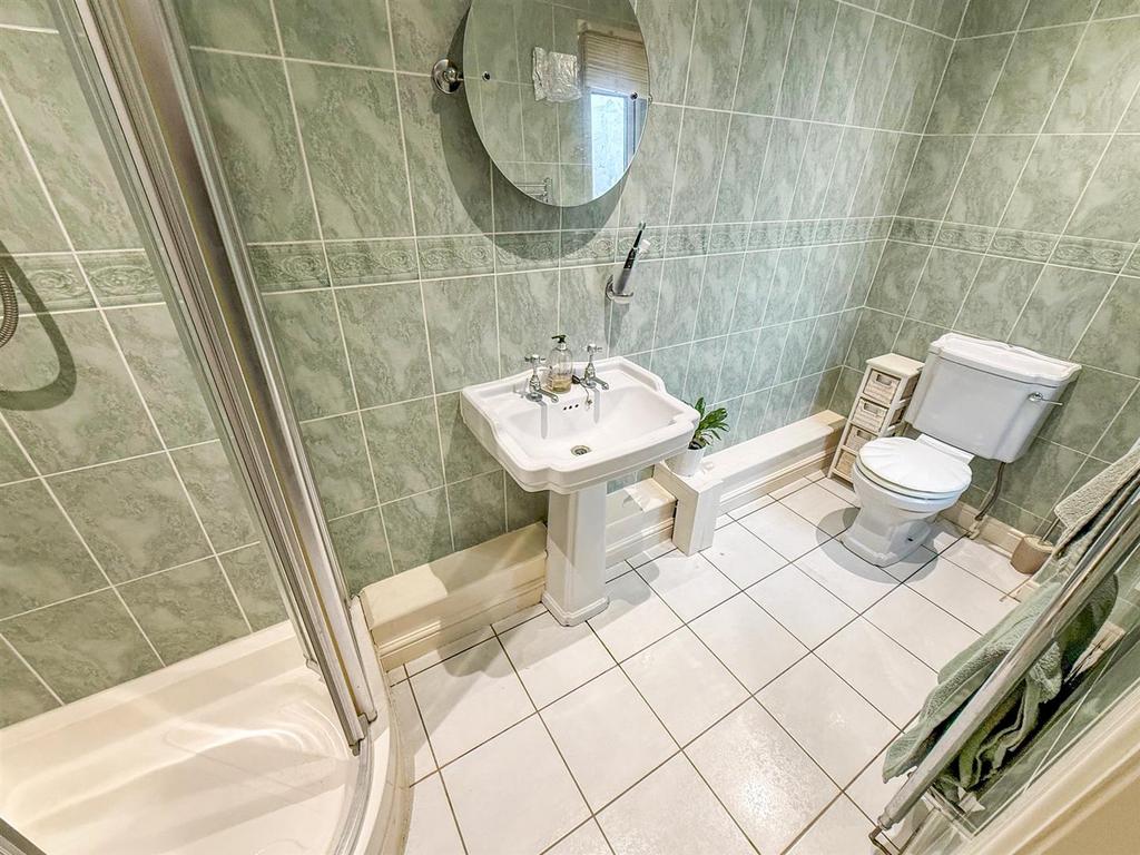 Ensuite