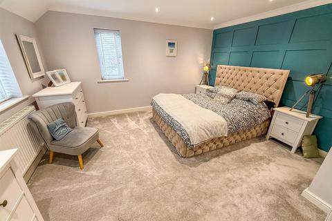 4 bedroom detached house for sale, Blythe House, Arddleen,