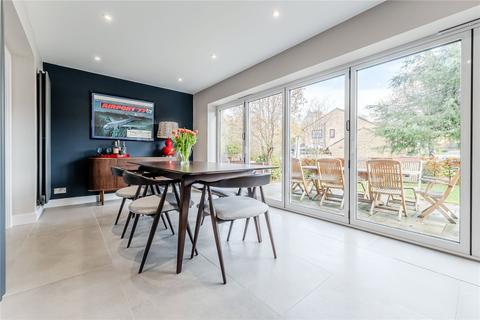 4 bedroom detached house for sale, Kingfisher Close, Leeds, West Yorkshire