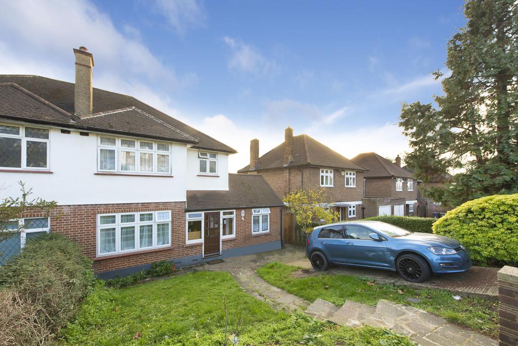 Front of Property inc Driveway for 1-2 Cars