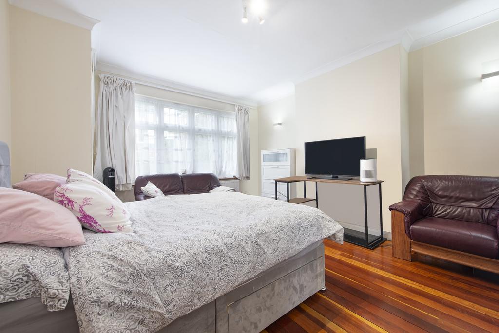 Bedroom 5 - GF Front of Property Reception Room