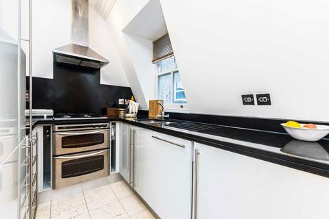 undefined, Elizabeth Mews, London NW3