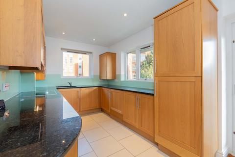 2 bedroom apartment for sale, Ray Park Road, Maidenhead SL6