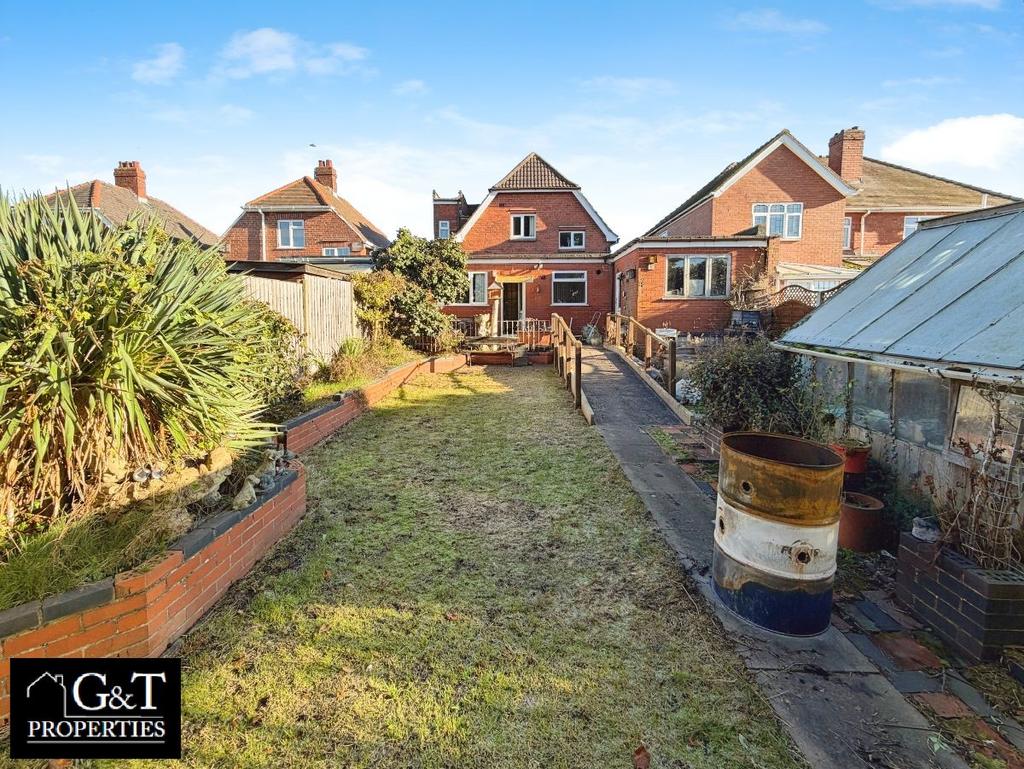 Rear garden