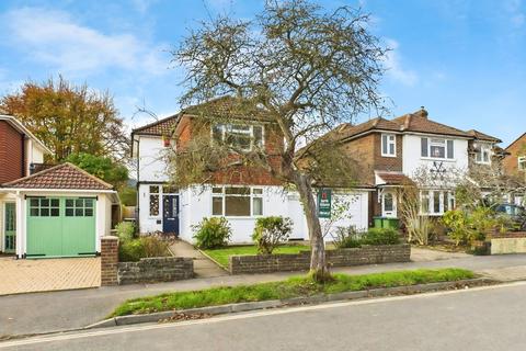Queensway, Horsham RH13