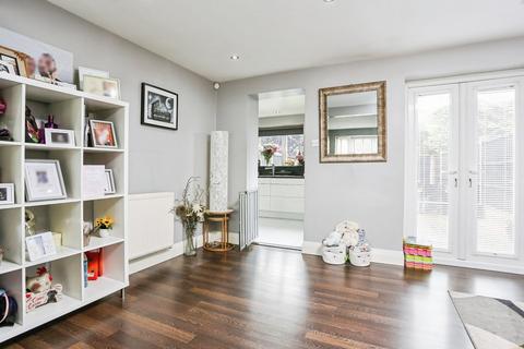 3 bedroom semi-detached house for sale, Martin Drive, Leicester LE7