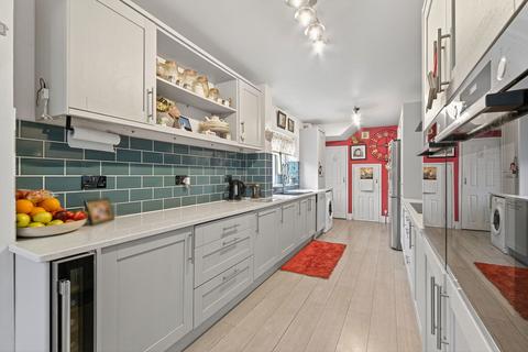 3 bedroom semi-detached house for sale, West Furlong, Kettering NN15