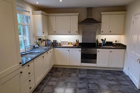 4 bedroom house for sale, Dummer