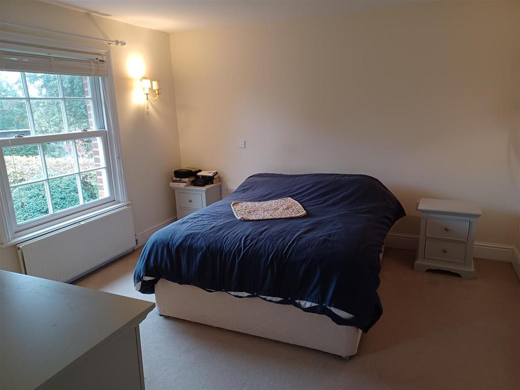 Main bedroom