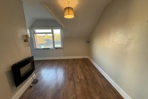 1 bedroom flat to rent, Cheddon Road, Somerset TA2