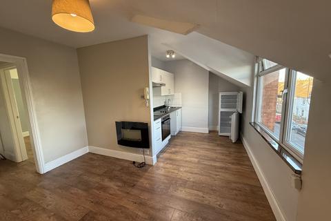 1 bedroom flat to rent, Cheddon Road, Somerset TA2