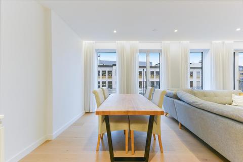 3 bedroom flat to rent, Peterborough House, Jubilee Walk, London, WC1X