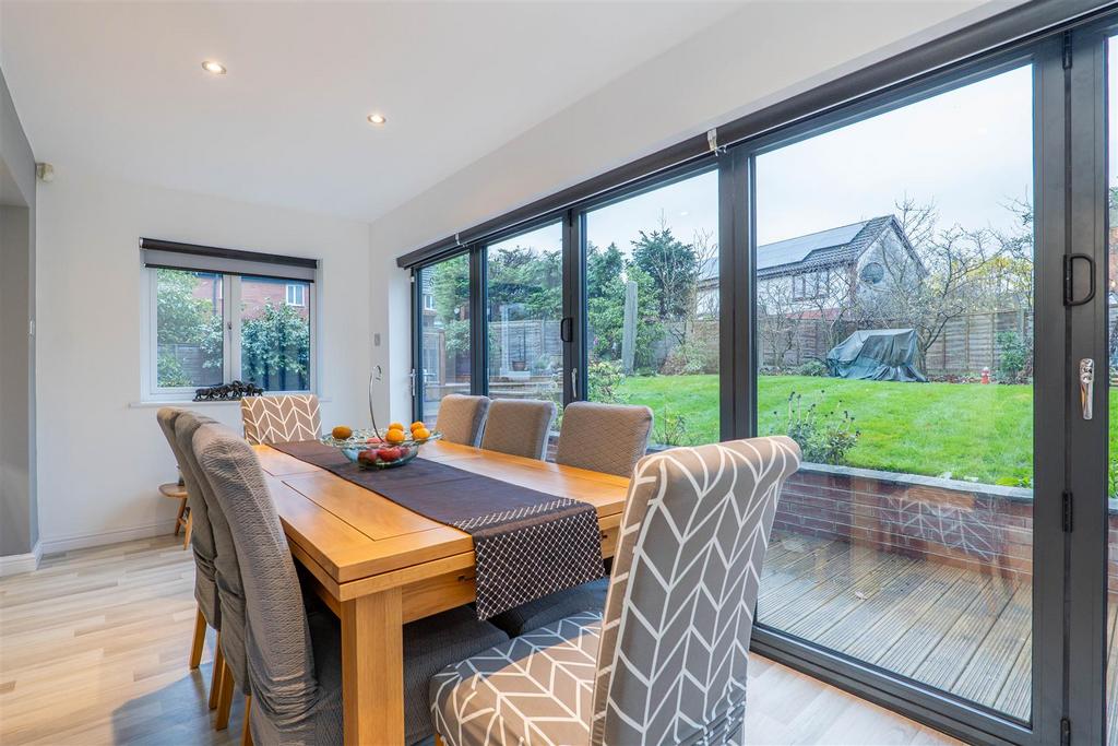 Dining/Sunroom