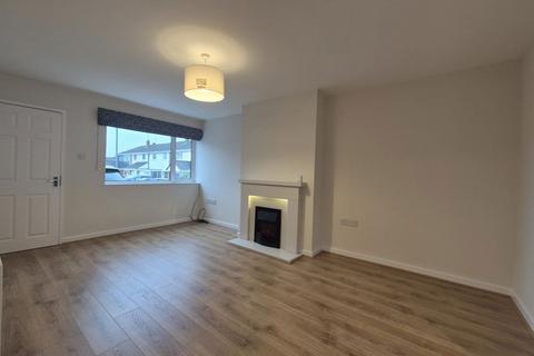 3 bedroom semi-detached house to rent, Harberrow Close, Hagley Stourbridge