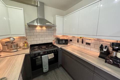 3 bedroom semi-detached house for sale, Henley Place, Burnage