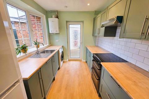 3 bedroom semi-detached house to rent, The Horseshoe, Hemel Hempstead, HP3