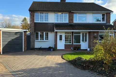 3 bedroom semi-detached house to rent, The Horseshoe, Hemel Hempstead, HP3
