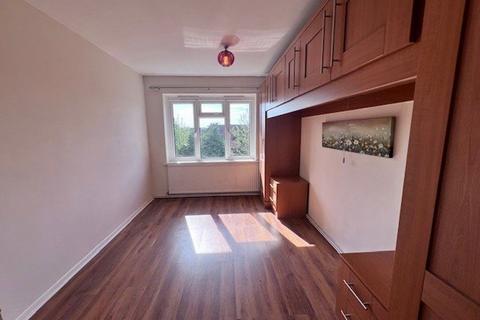 1 bedroom flat to rent, Trent House, Sawley, NG10 3AY