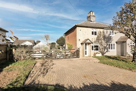 2 bedroom cottage for sale, Church Road, Tattingstone