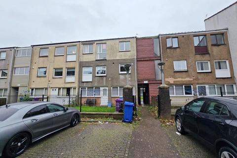 Pladda Avenue, Broomlands, Irvine KA11
