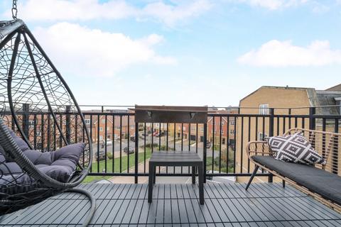 undefined, Alderson Grove, Hersham, Surrey, KT12