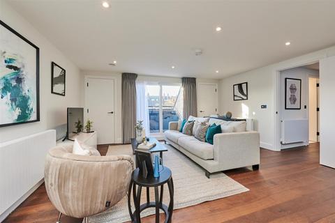 undefined, BEECHCROFT AVENUE, GOLDERS GREEN, NW11