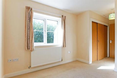 undefined, Fraser Row, Fishbourne