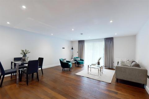 2 bedroom apartment to rent, BEECHCROFT AVENUE, GOLDERS GREEN, NW11