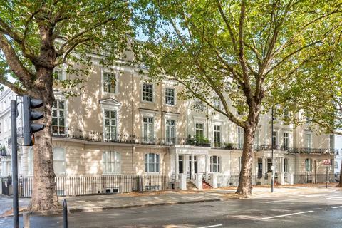 undefined, Holland Park Avenue, Holland Park, London, W11