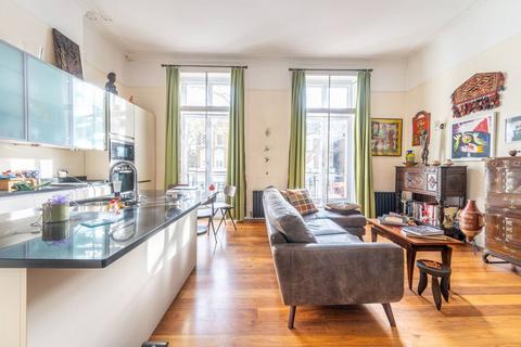 undefined, Holland Park Avenue, Holland Park, London, W11
