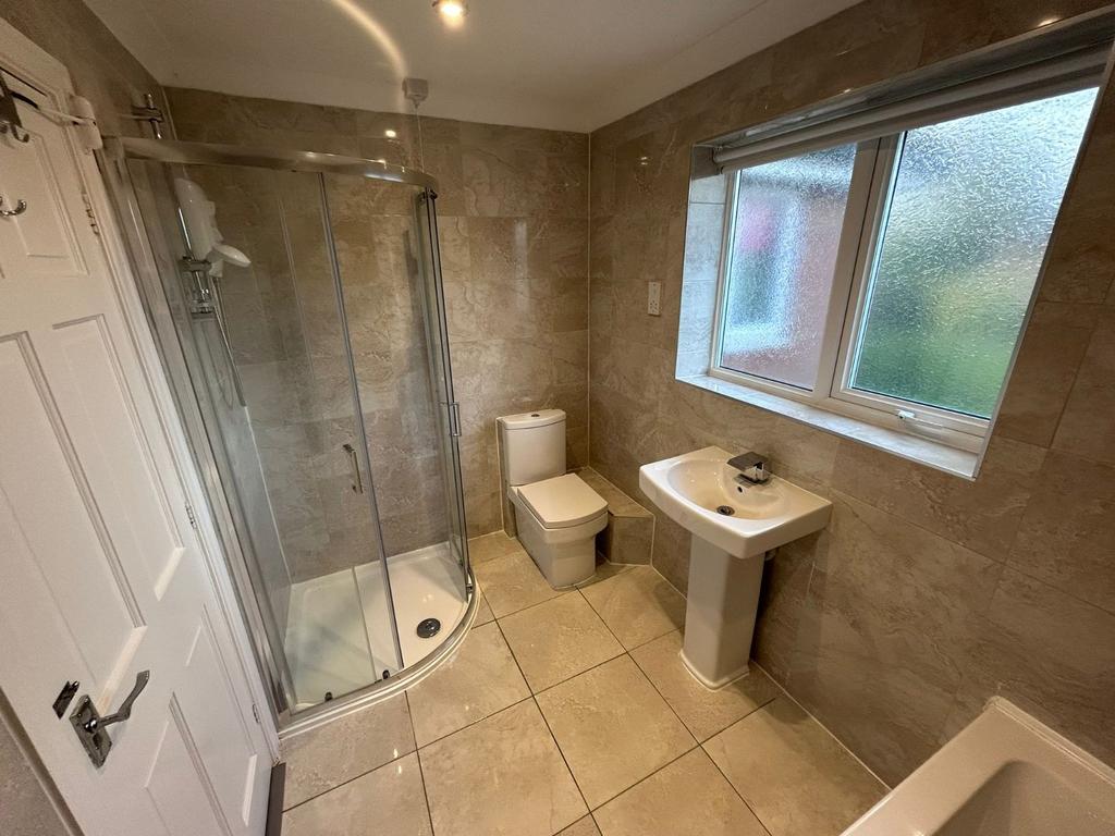 Main Bathroom