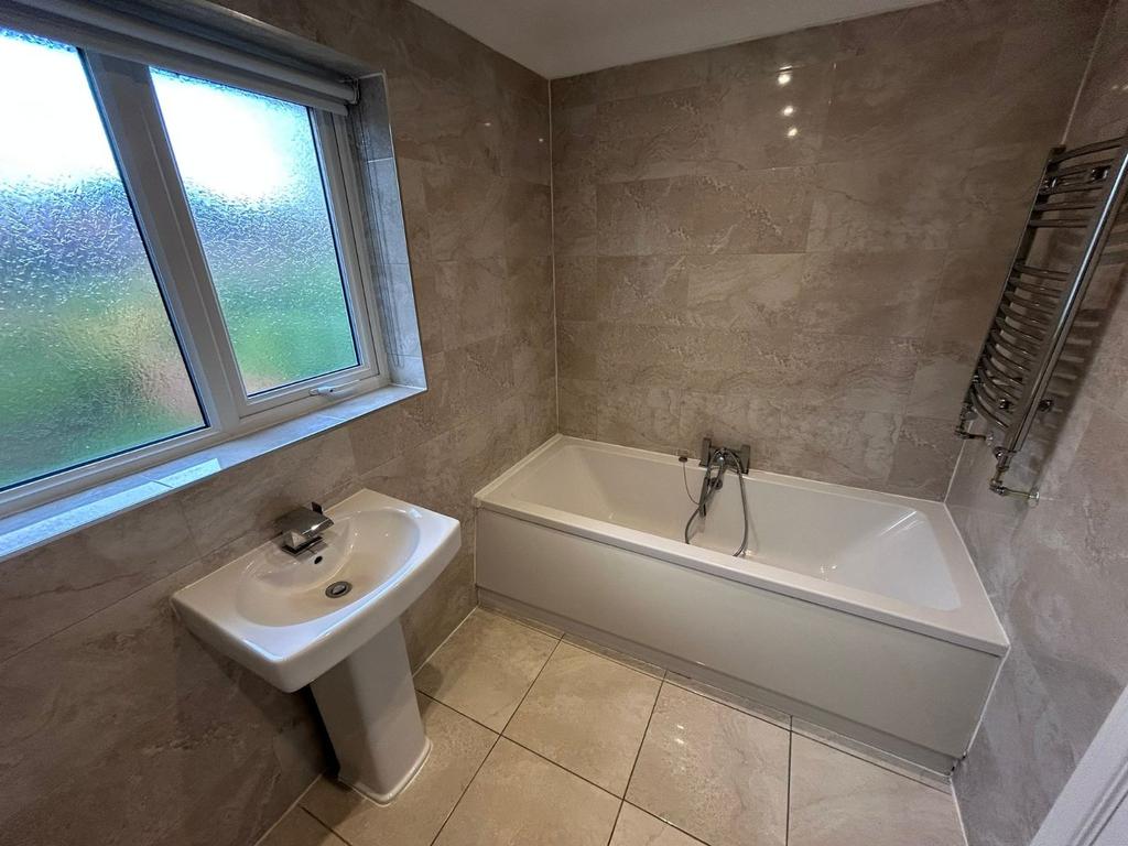 Main Bathroom