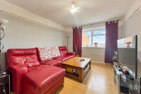 undefined, Kimmeridge Close, Swindon SN3