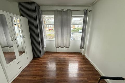 undefined, Ballinger Way, Northolt UB5