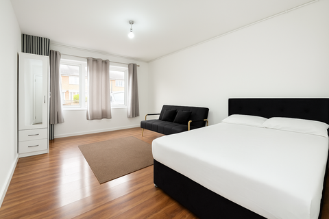 undefined, Ballinger Way, Northolt UB5