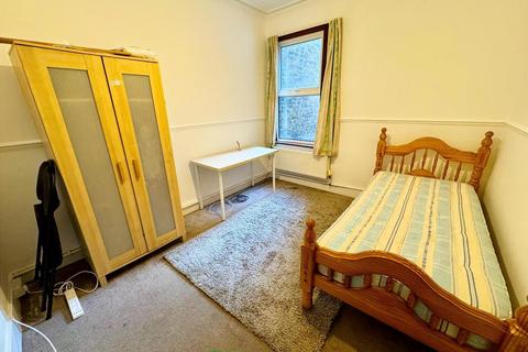 undefined, Rosslyn Crescent, Harrow HA1 2SA