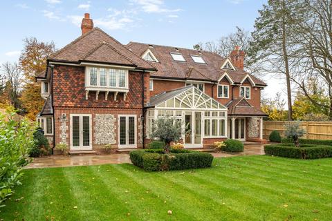 undefined, Epsom Road, East Horsley, KT24