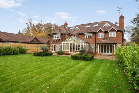 Epsom Road, East Horsley, KT24