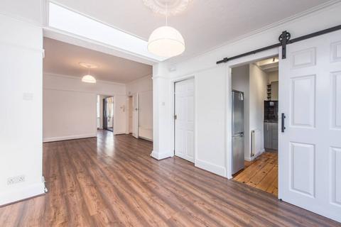 undefined, Devonshire Road, Mill Hill East, London, NW7