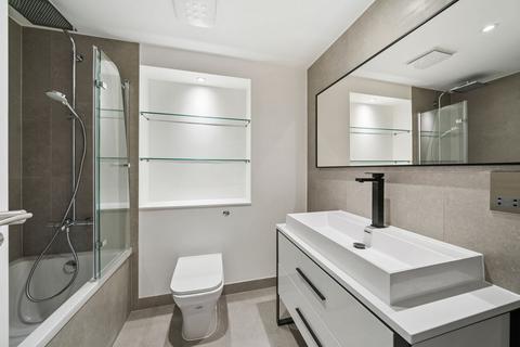 3 bedroom apartment for sale, St. Johns Wood Road, Pavilion Apartments, NW8